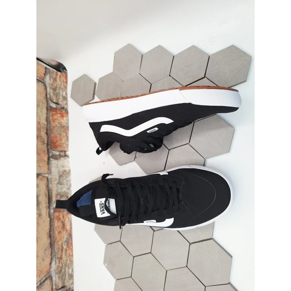 Vans Ultrarange EXO VN0A4U1KBLK Black White Men's Size US 8 Classic